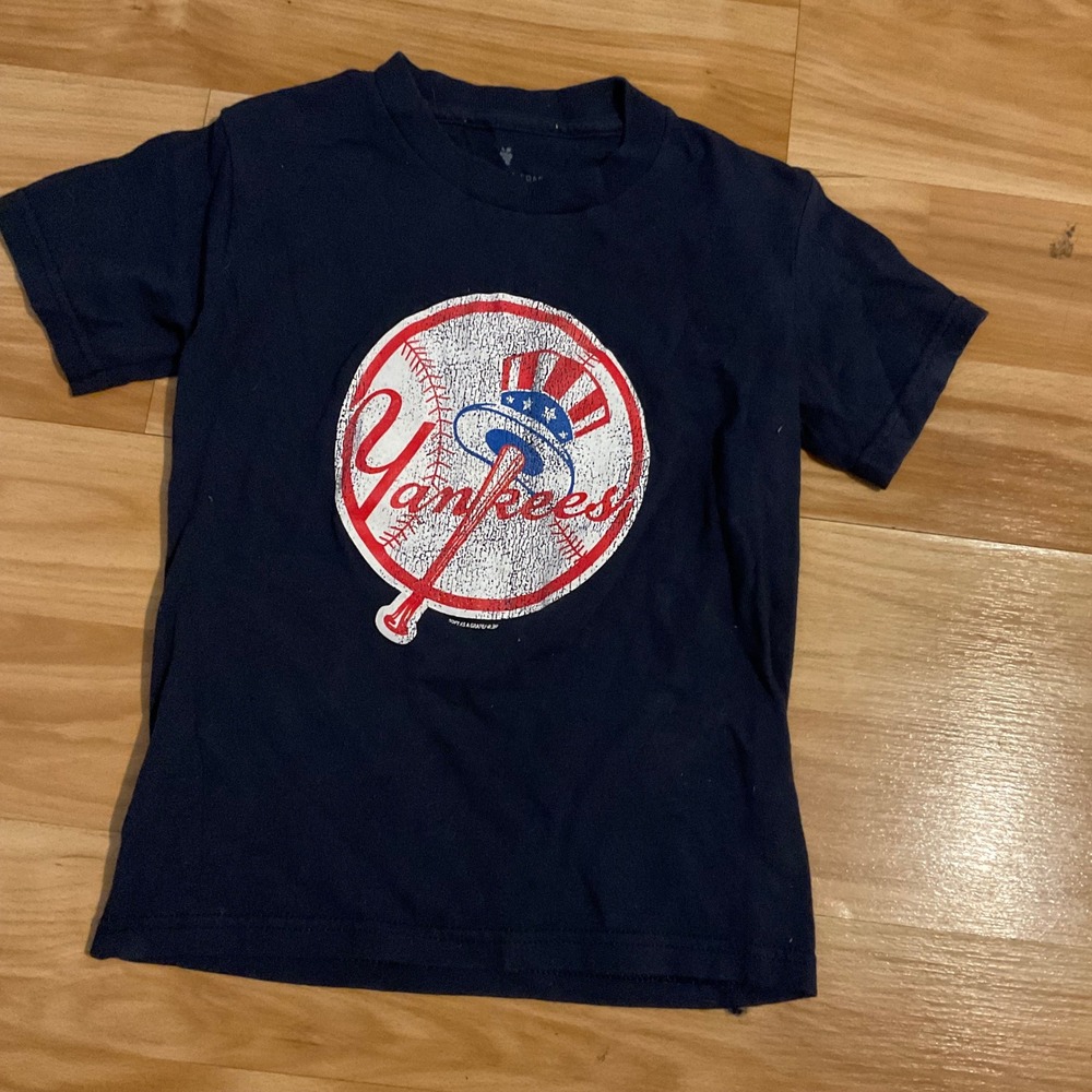 Youth Small Navy Blue New York Yankees Baseball T Shirt‎ Soft As A Grape
